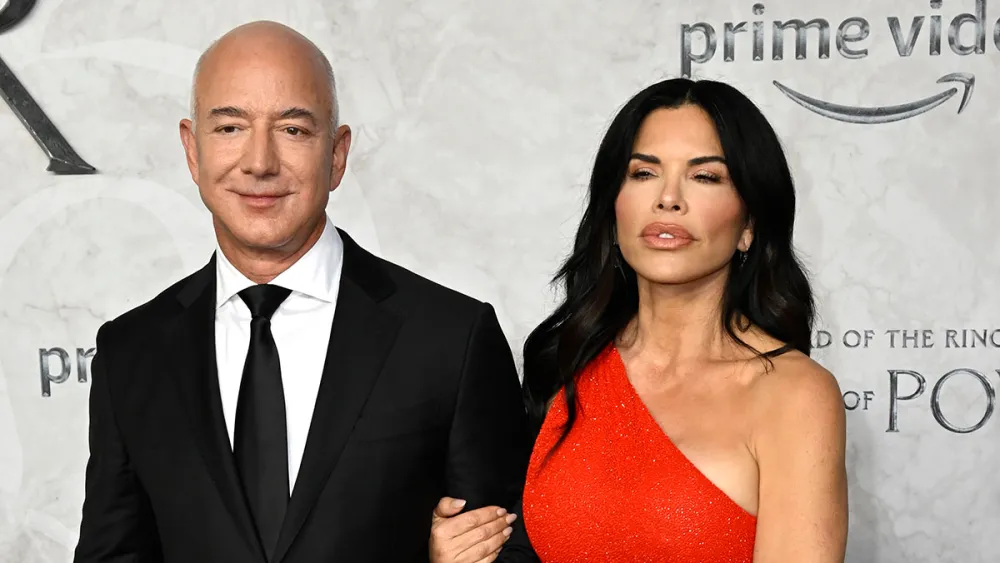 Lauren SÃ¡nchez: Jeff Bezos’ Fiancee and Her Life Story