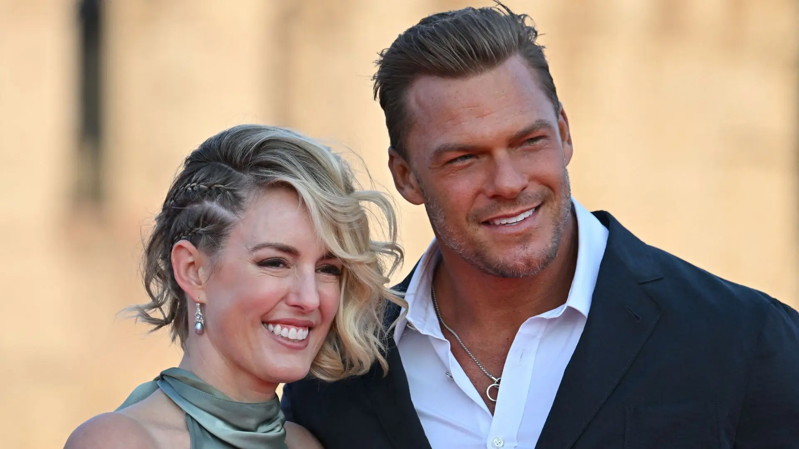 alan ritchson